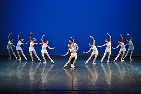 HNK u Zagrebu: George Balanchine – Hans van Manen – Derek Deane, Večer tri baleta, Concerto barocco, kor. George Balanchine, foto: © Saša Novković