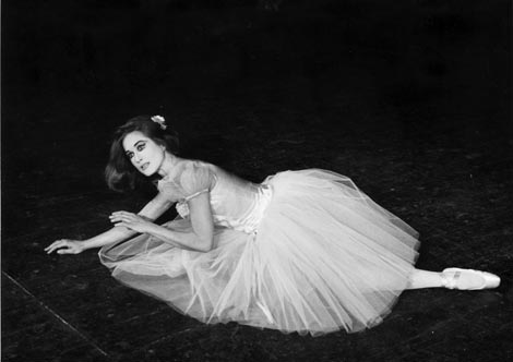 Đurđica Ludvig (Giselle) – Adolphe Adam, Giselle, kor. Gradimir Hadžislavković, Hrvatsko narodno kazalište u Zagrebu, 1965.