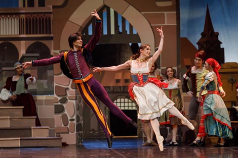 Hrvatsko narodno kazalište Split: Cesare Pugni, Esmeralda, kor. Vasilij Medvedev, Stanislav Fečo