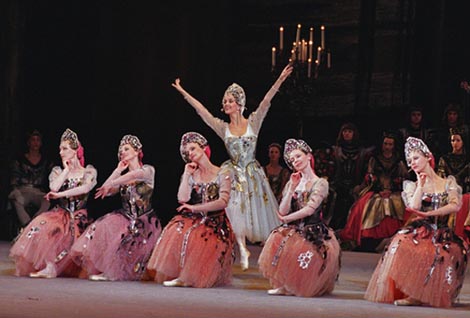 Akademski državni teatar Boljšoj, Moskva, Petar Iljič Čajkovski, Labuđe jezero, kor. Juri Grigorovič