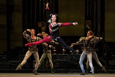 Akademski državni teatar Boljšoj, Moskva, Petar Iljič Čajkovski, Labuđe jezero, kor. Juri Grigorovič