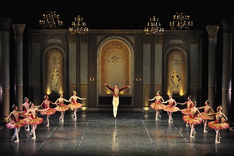 HNK u Zagrebu: George Balanchine – Hans van Manen – Derek Deane, Večer tri baleta, Paquita, kor. Derek Deane, foto: © Saša Novković