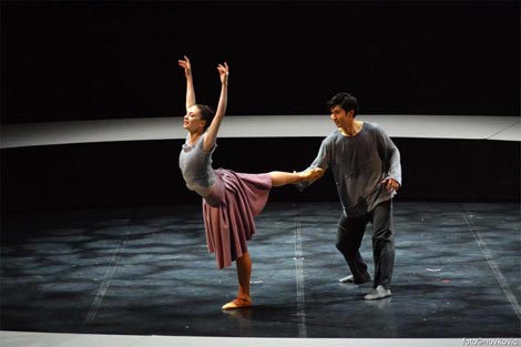 Hrvatsko narodno kazalište u Zagrebu: Henrik Ibsen – Edvard Grieg – Edward Clug, Peer Gynt, kor. Edward Clug, foto: Novković