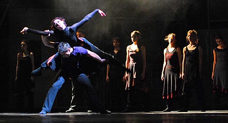 Hrvatsko narodno kazalište u Zagrebu: Varijacije u F.ado molu, kor. i red. Hugo Viera, foto: © Novković